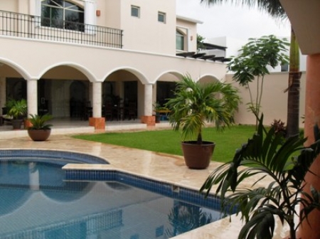FABULOUS RESIDENTIAL PALACE IN MERIDA