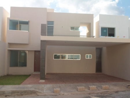4 BEAUTIFUL BRAND NEW HOMES WITH POOL